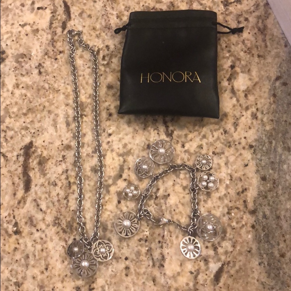 Honora Necklace & Bracelet Set